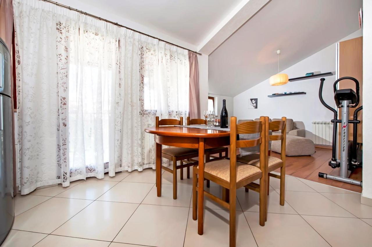 Apartments Vanda Rovinj Exterior photo